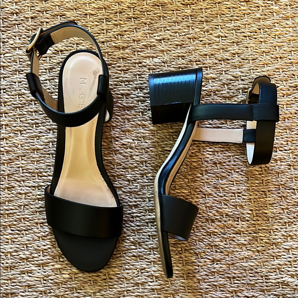 M. Gemi Black Heels with Ankle Strap and Chunky Heel